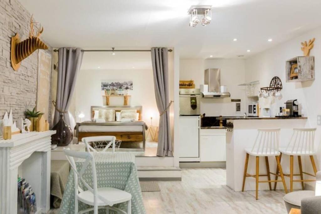 Un Cottage Alpin Chaleureux Dans Le Coeur D Annecy Avec 2 Velos Екстериор снимка